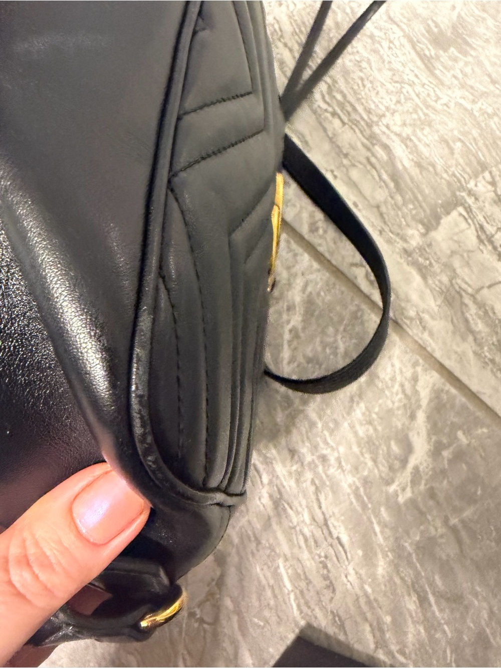 Gucci Marmont Black Chevron GG Leather Crossbody Bag with Gold Hardware - Picture 8 of 12